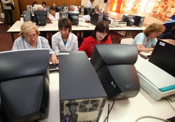 Cursos de informática para mayores en Madrid