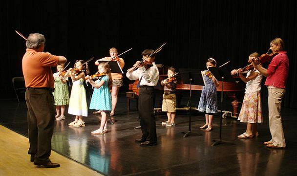 Método Suzuki: Cuando aprender música es un juego