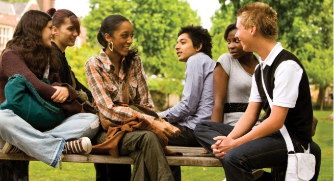 Becas para estudiar en Francia 2012