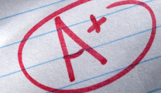 Cómo ayudar a un niño a estudiar en verano