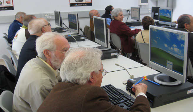 Cursos de informática para mayores en Barcelona