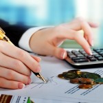 Becas para estudiar un Máster de economía y finanzas 2014