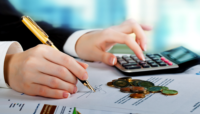 Becas para estudiar un Máster de economía y finanzas 2014